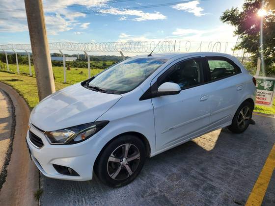 CHEVROLET ONIX 1.4 MPFI LTZ 8V FLEX 4P MANUAL CHEVROLET ONIX 1.4 MPFI LTZ 8V FLEX 4P MANUAL